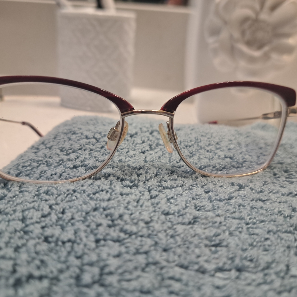 Isaac Mizrahi Burgundy and Gold Glasses